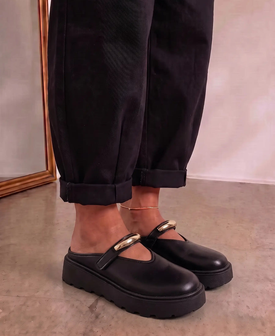 Chunky Platform Mary Jane – Gold Detail