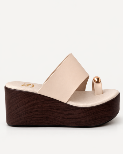 Sandalias de cuña con aro dorado