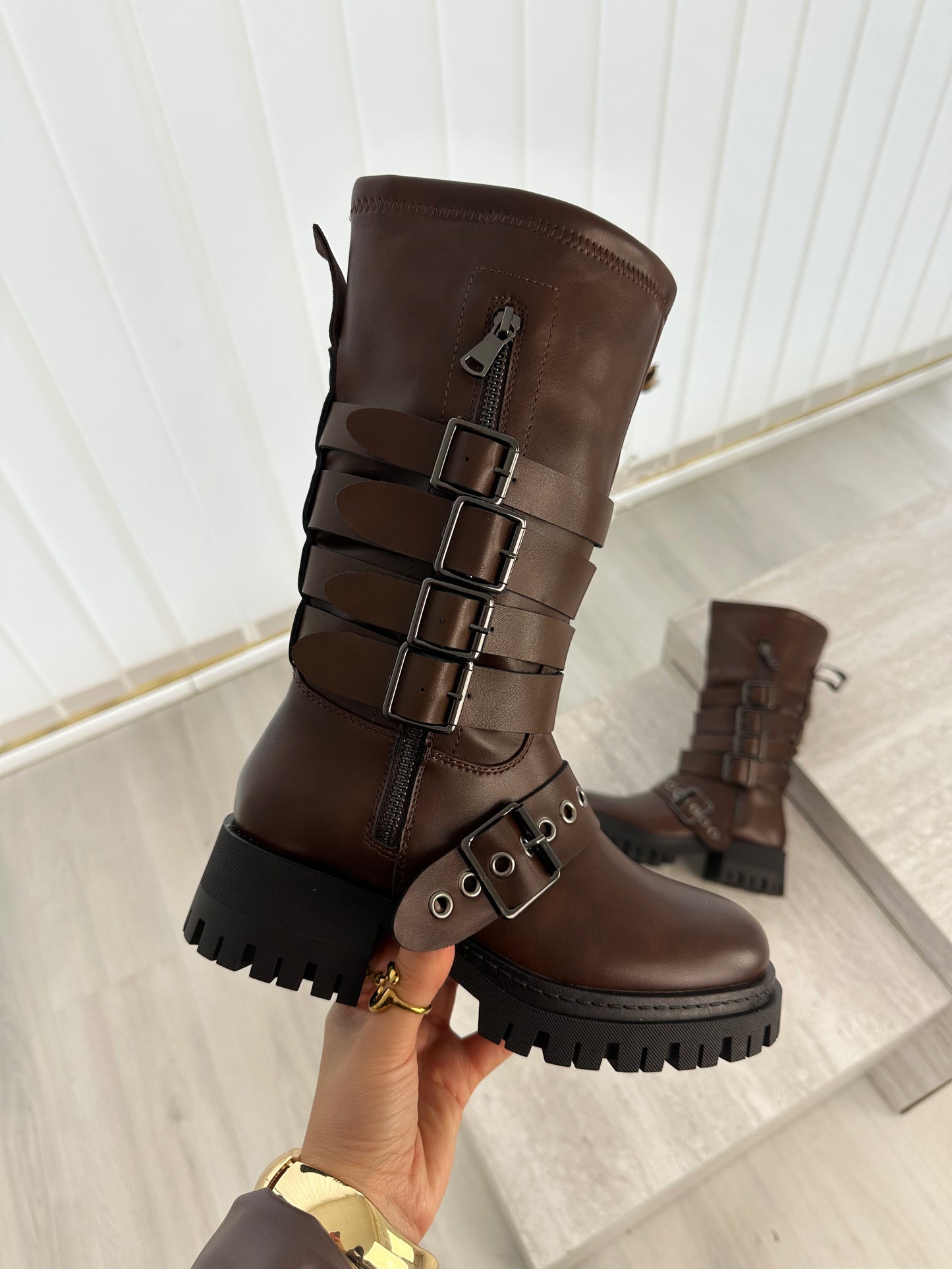 Bota Dayn