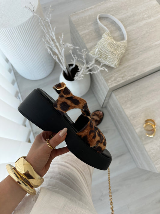Sandália Jarya Leopard