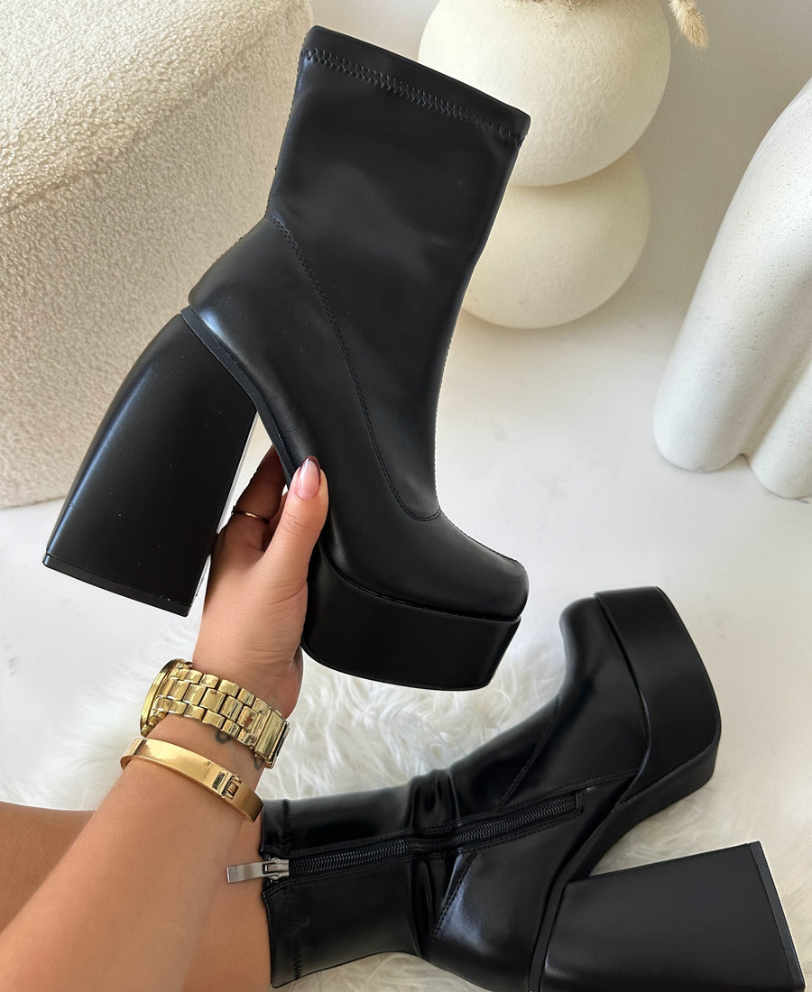 Botines Dyan Negro
