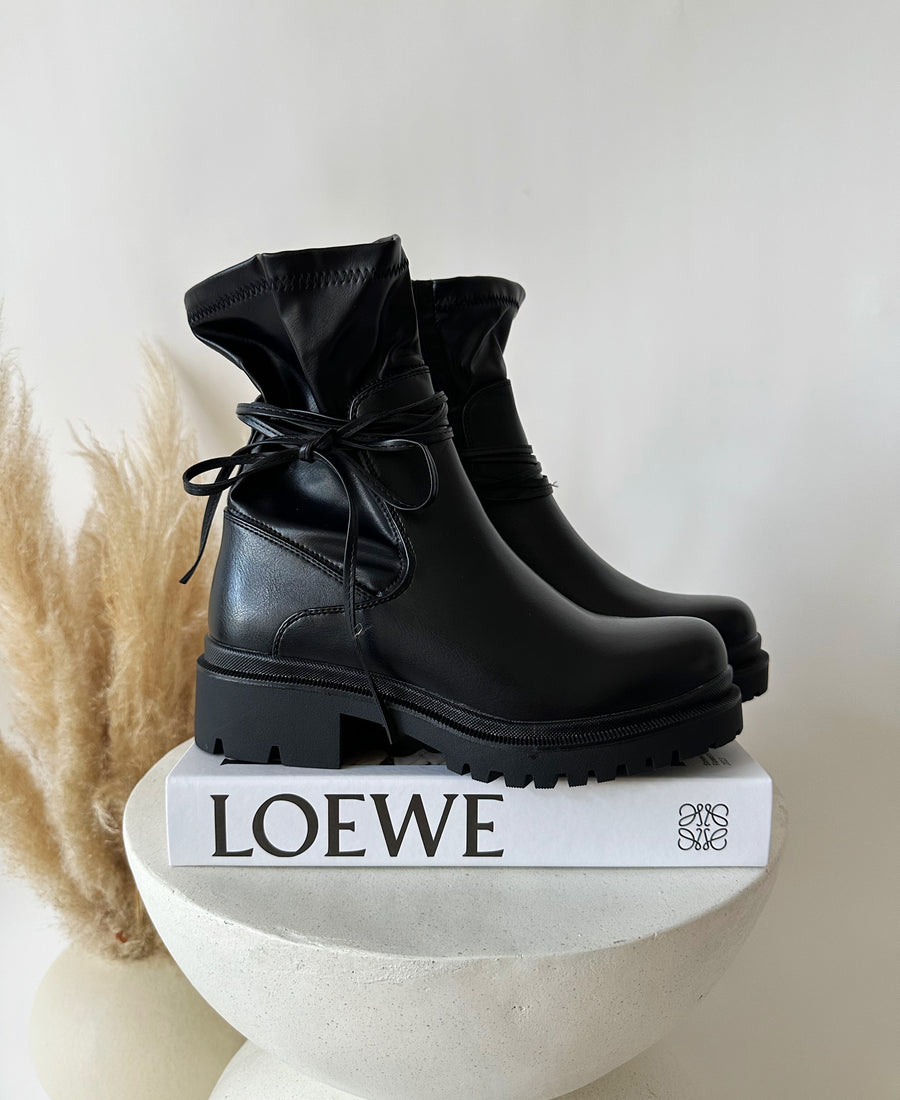 Bota Larya