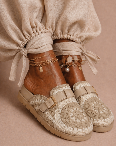 Mule Crochet Beige Gold Buckle