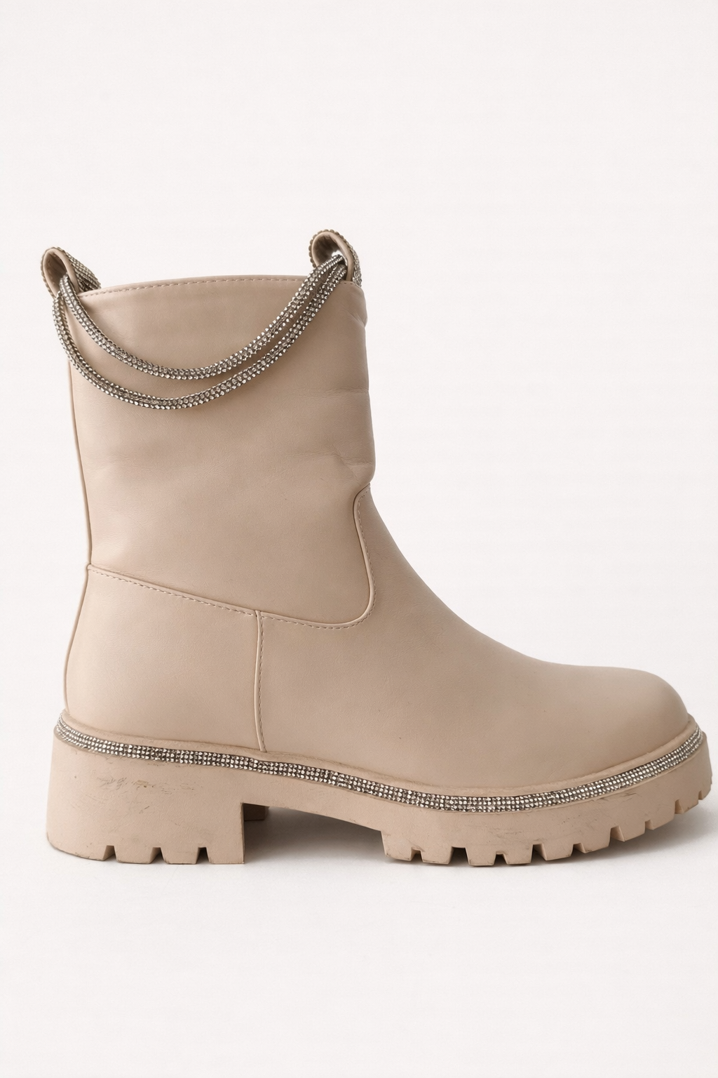 Bota Aly Nude