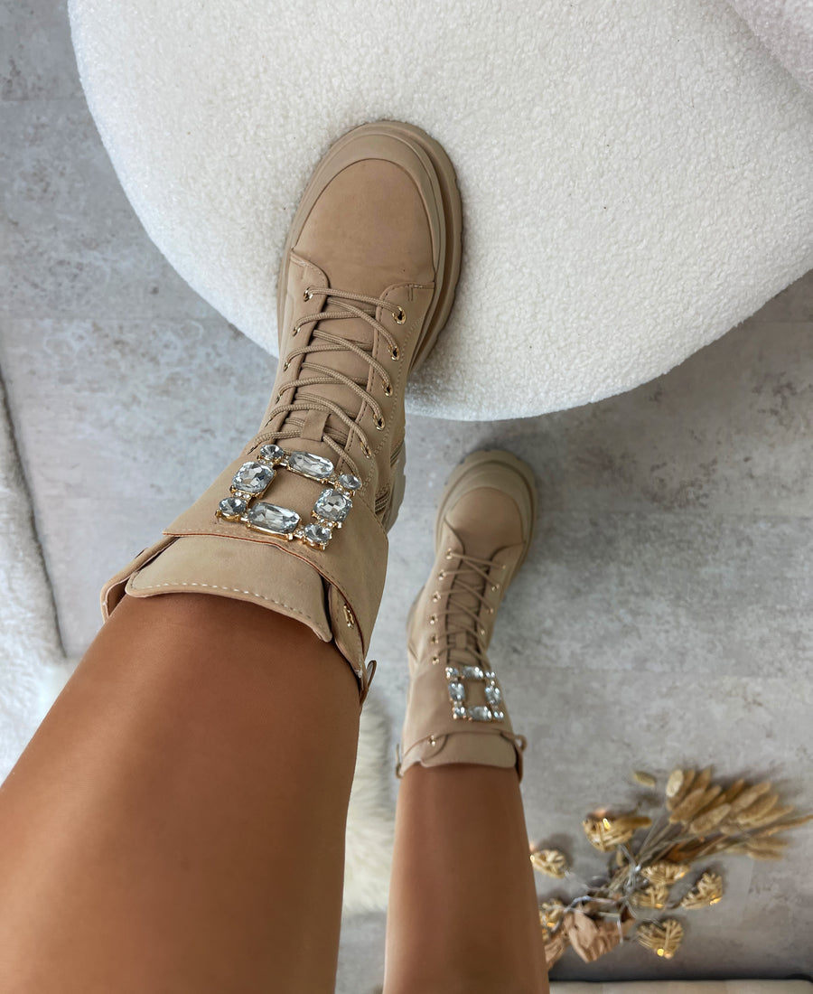 Bota Priscilla