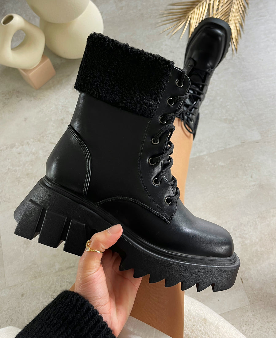 Botas negras Callie