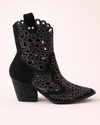 Bota vaquera de gamuza calada con micro-brillantes