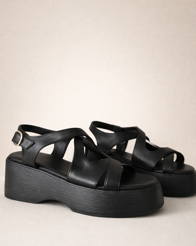 Sandalia Urbana Negra con Plataforma