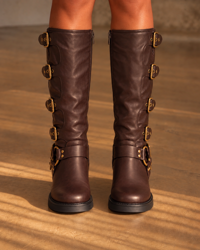 Bota Dakota Castanha