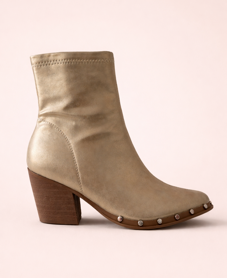 Bota Nayia