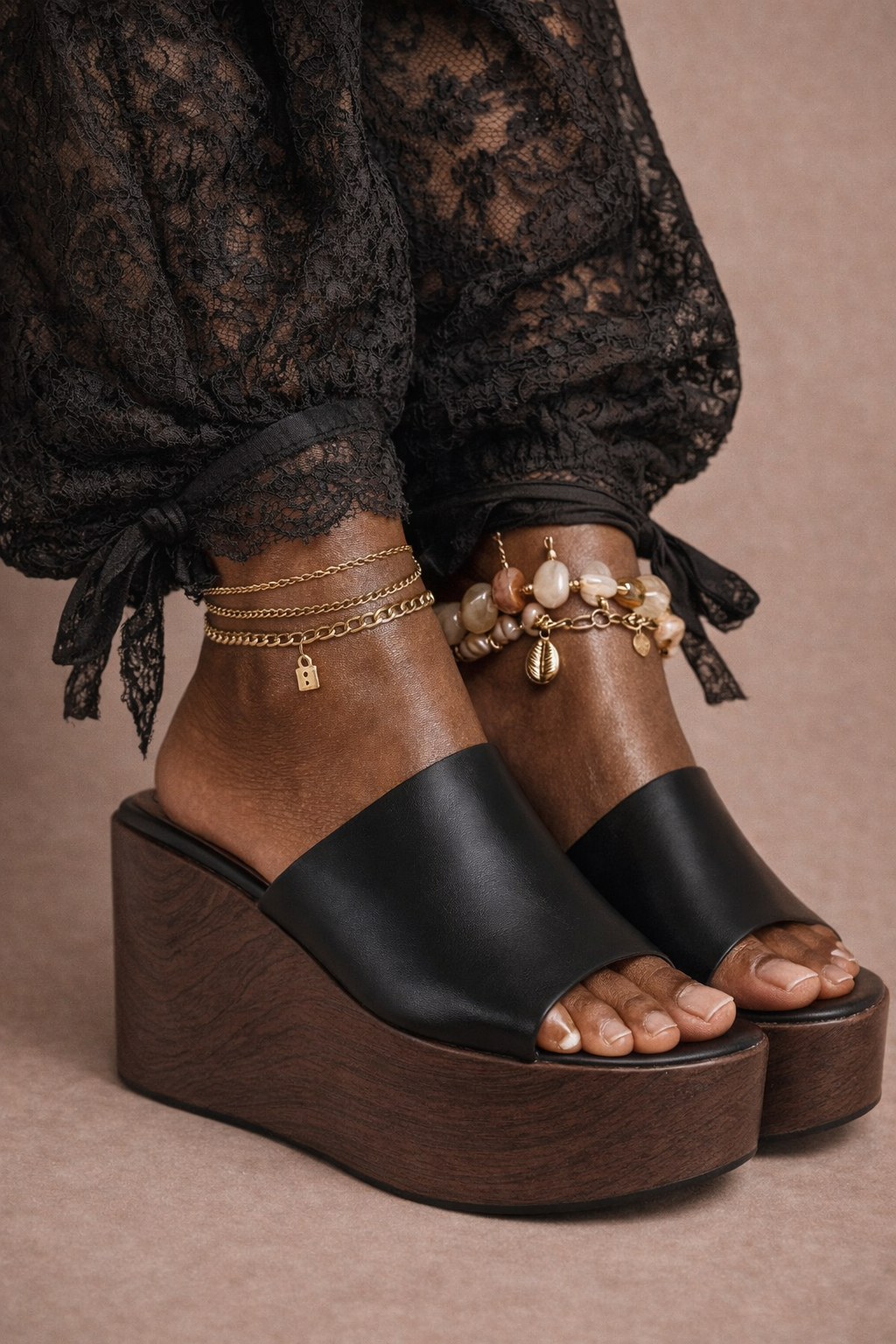 Sculpt Wedge Sandal –Black