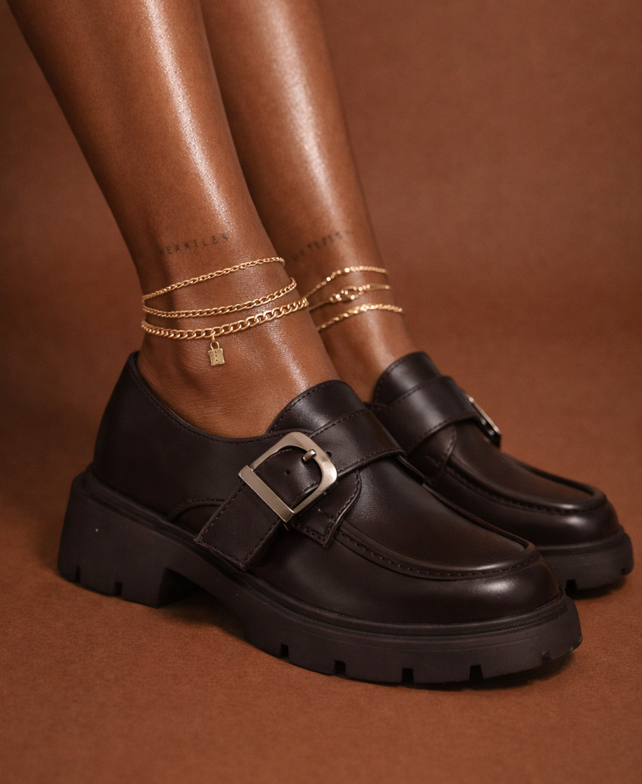 Sapato Castanho Buckle