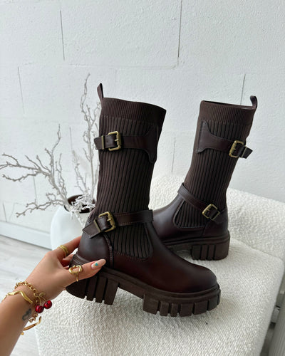 Bota marrón militar