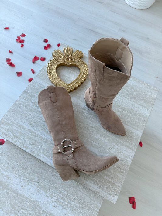 Bota Chira