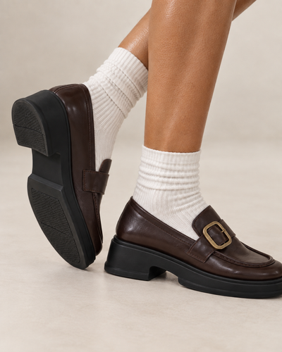 Mocasines con hebilla gruesa de punta cuadrada – Marrón chocolate
