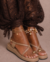 Golden Touch Platform Sandal – Nude