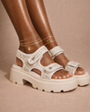 Sandalia Ivory Tweed Trek