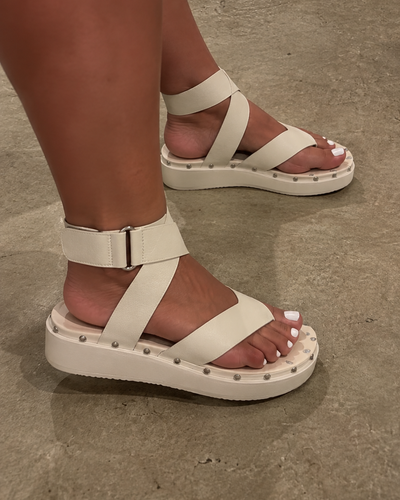 Sandália Riviera Studs Creme