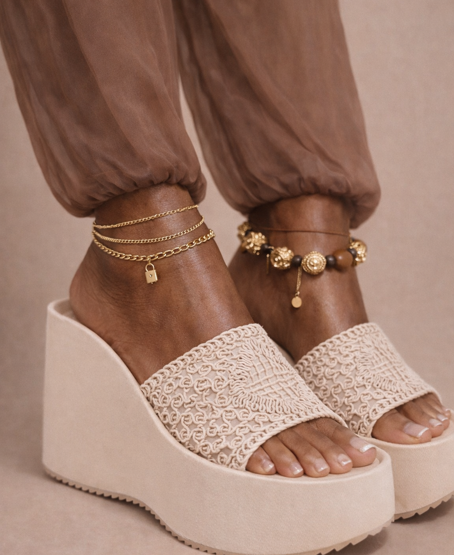 Crochet Natural Wedge