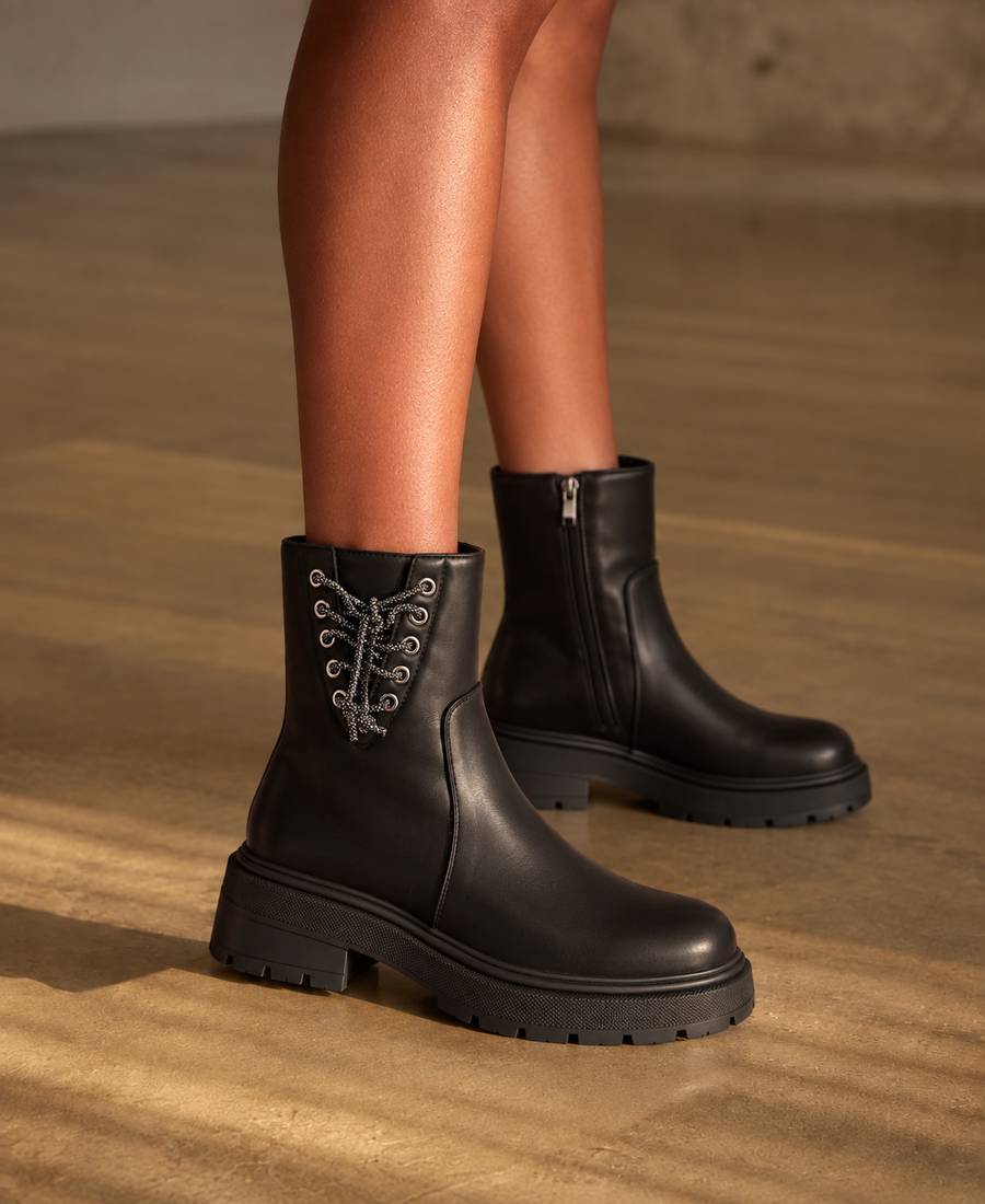 Biany Boot Black