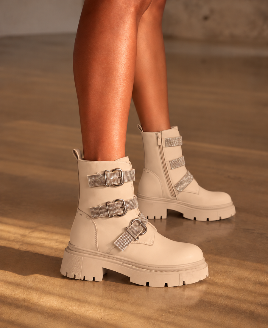 Bottines à boucle en cristal beiges