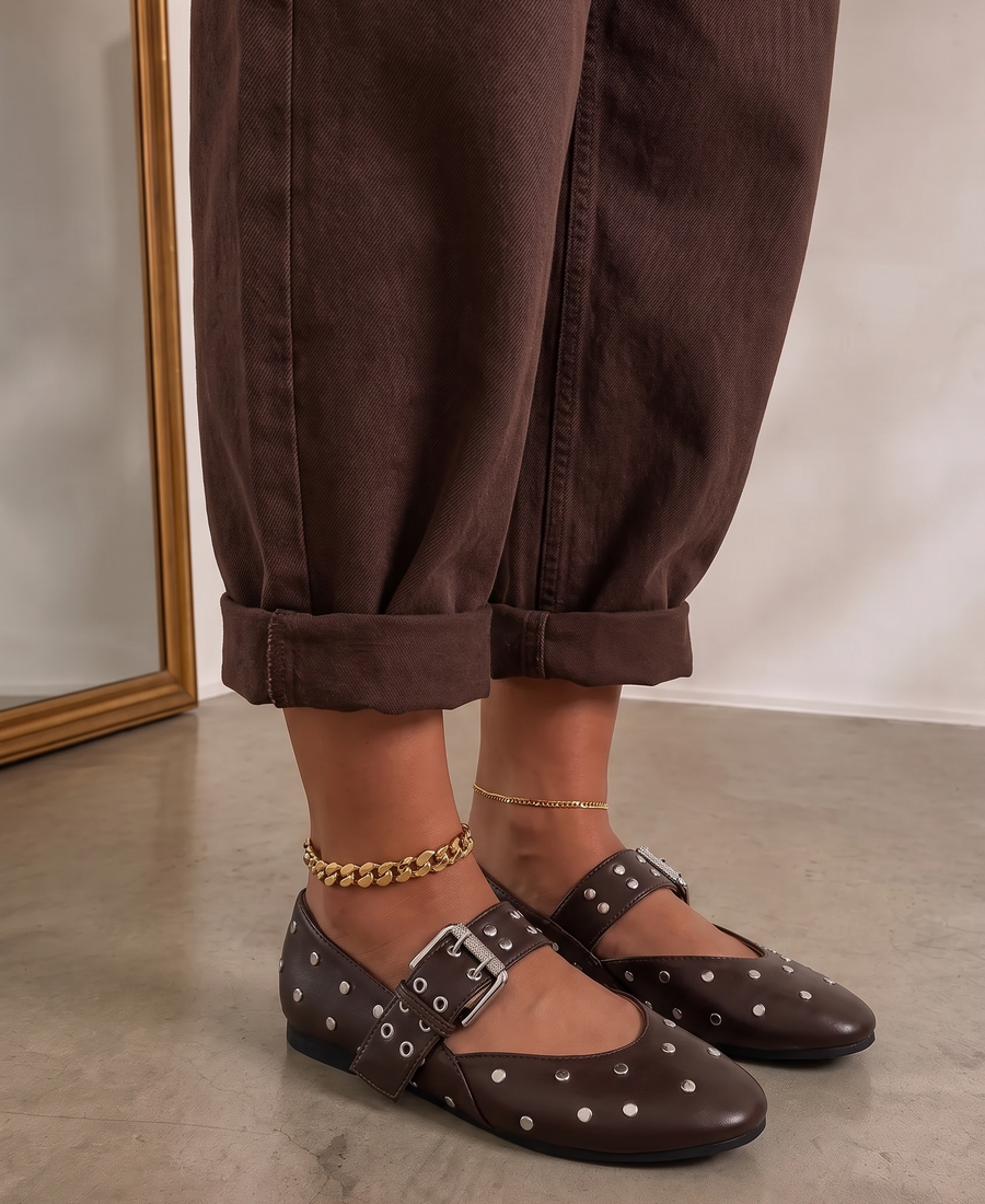 Sabrinas Mary Jane Mocha Studs
