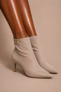  Exclusive by Amora Shoes