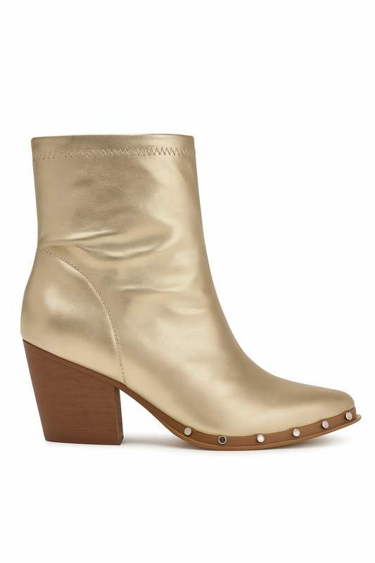 Bota Nayia