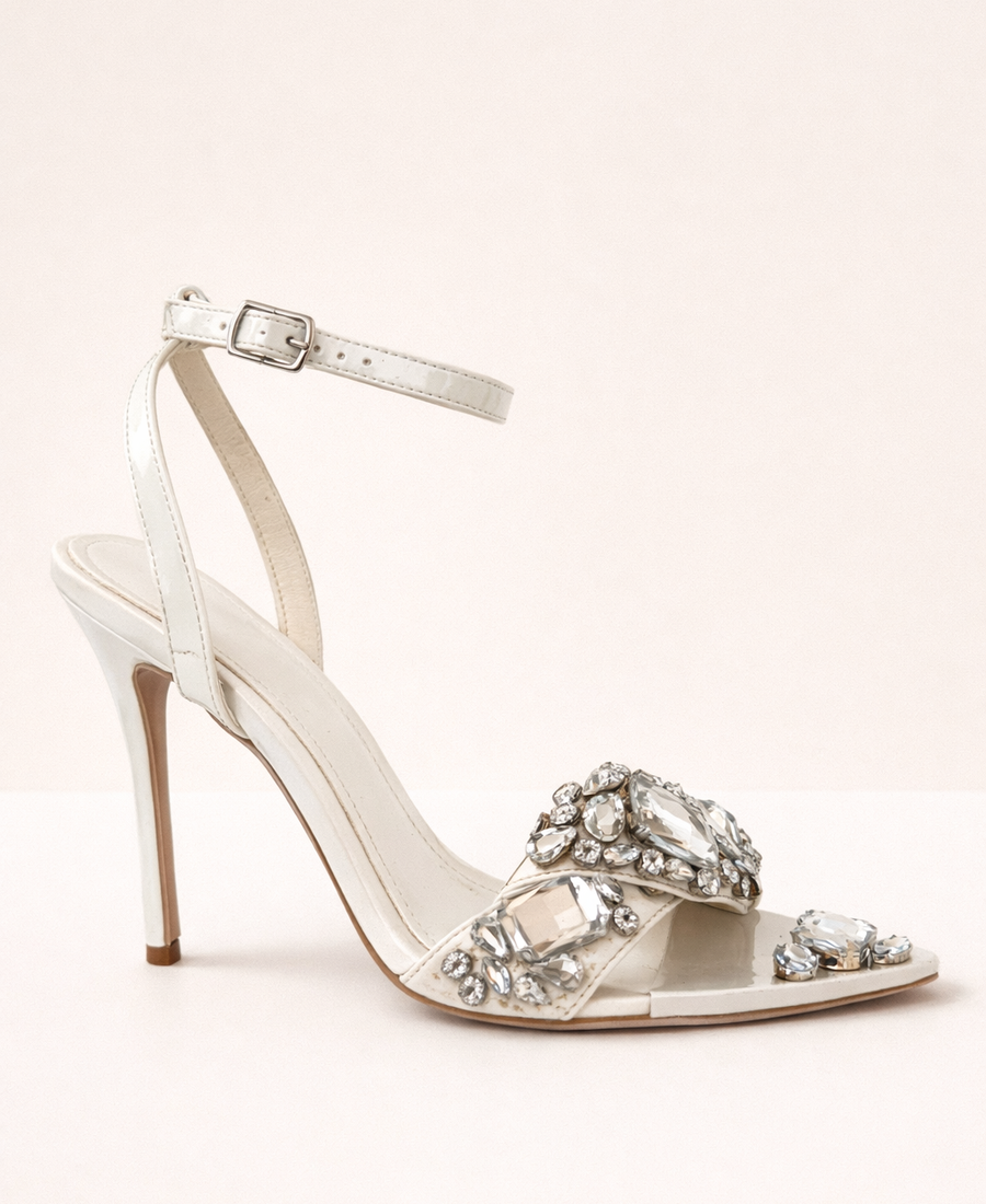 Nude GChain Shoes – Crystal Glow