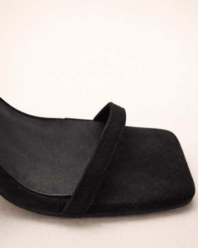 Sandalia Noir Icon Heels