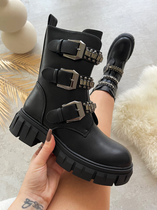 Bota Jada Black